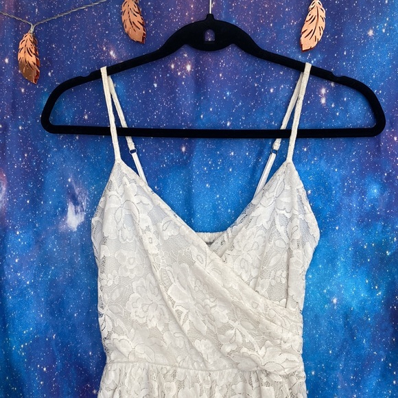 3/$65 Abercrombie And Fitch White Lace Dress size xs - Picture 2 of 11